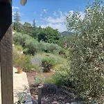 Maison En Pierre, Piscine,