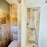 Maison En Pierre, Piscine, Villa *