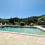 Maison En Pierre, Piscine,
