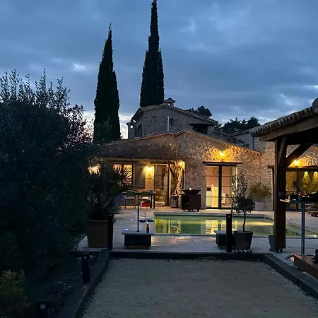 فيلة Maison En Pierre, Piscine, *