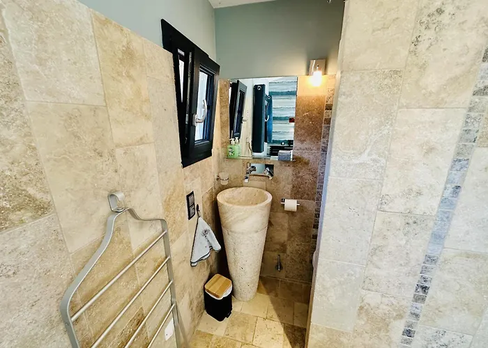 فيلة Maison En Pierre, Piscine, بوي ليه باروني